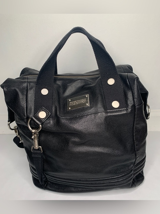 Kenneth Cole Handbags - Kenneth Cole Reaction Black Leather Weekender Bag